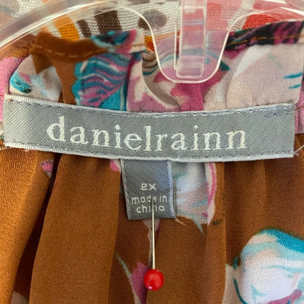 Plus Size Floral Chiffon Blouse - Picture 6 of 8